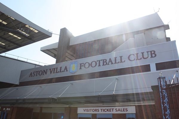 阿斯报：皇马希望与维尼修斯续约，双方正在努力达成最终协议