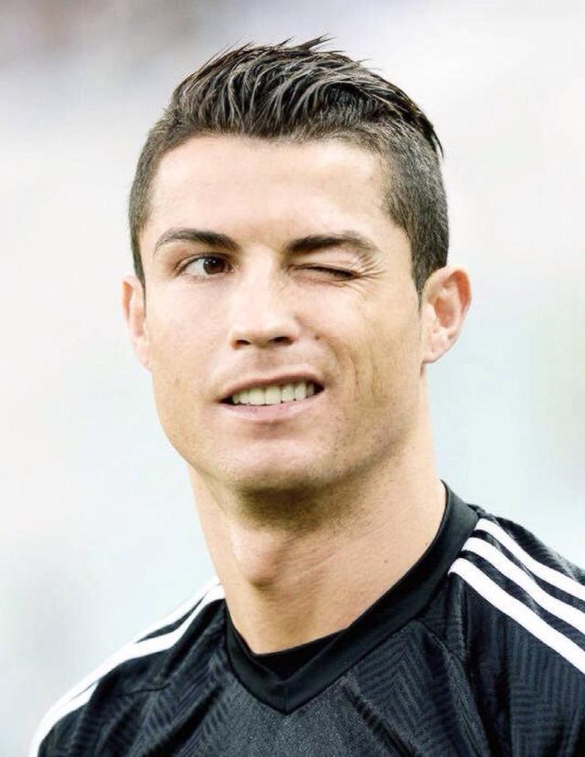 足球俱乐部战术调整最新动态