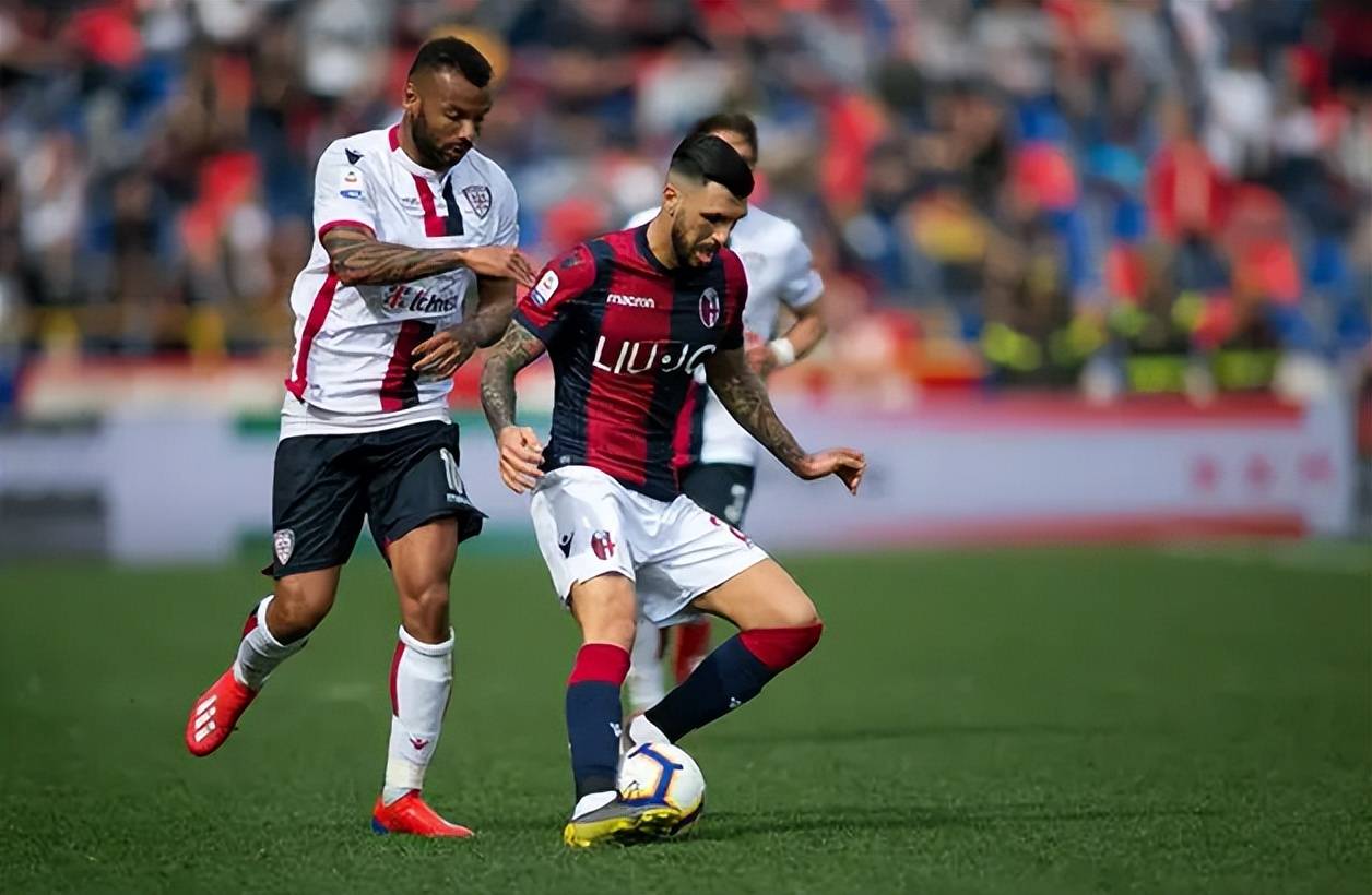 传闻：除枪手外，拜仁和切尔西也在密切关注罗比尼奥-瓦斯