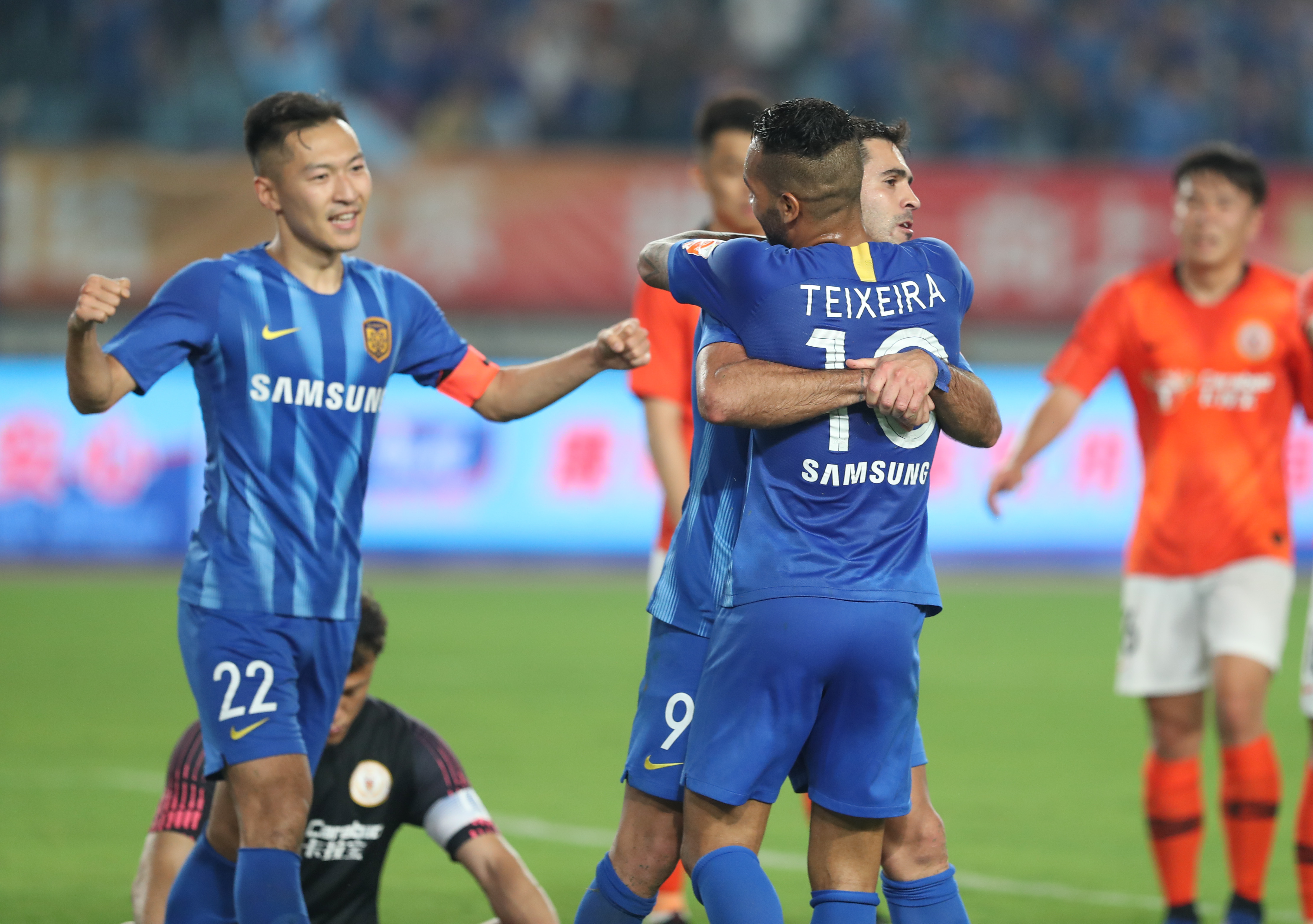 古蒂：阿隆索是最好的教练，他受到了不公平对待