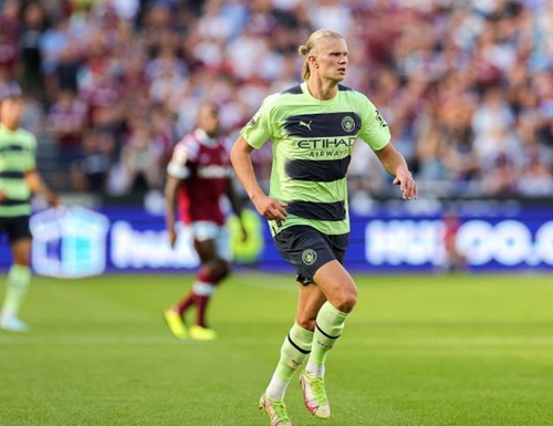 赖因德斯：米兰今年有机会争冠；未来是否会回归？回头见吧